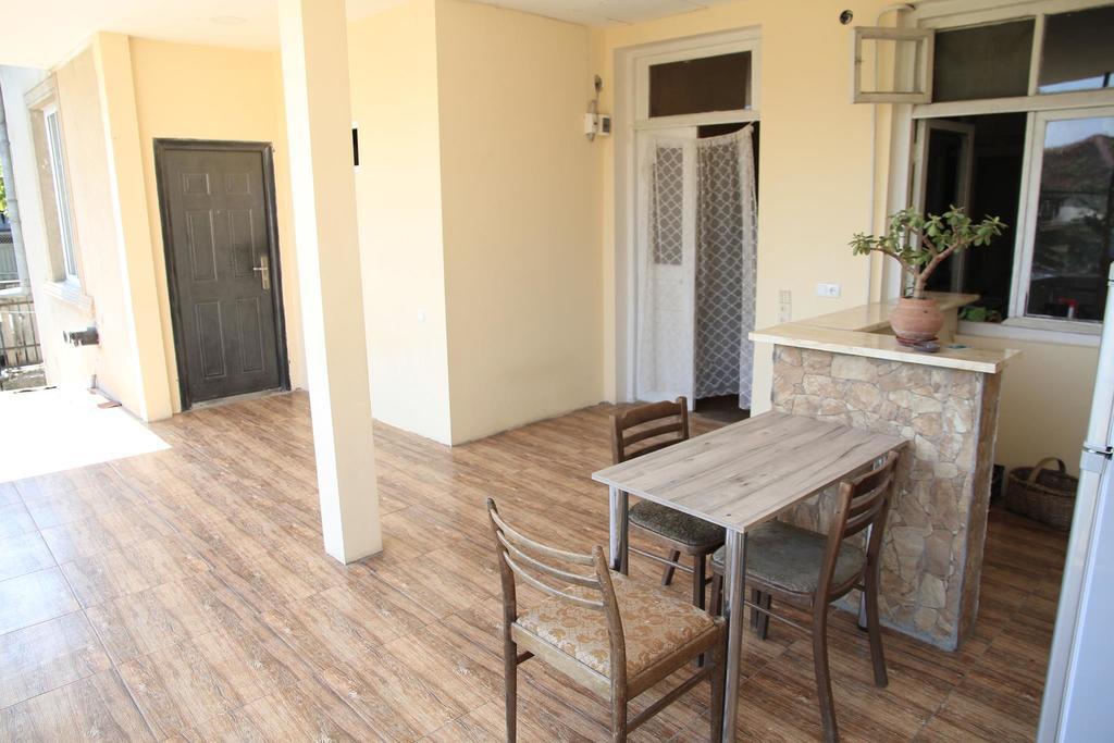 Guest House Ebralidze Mtsʼkhetʼa Buitenkant foto
